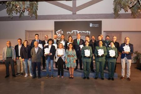 Imagen Los Premios Diputación reconocen el esfuerzo de personas, agrupaciones, clubes y empresas por contribuir a fortalecer la pervivencia de...