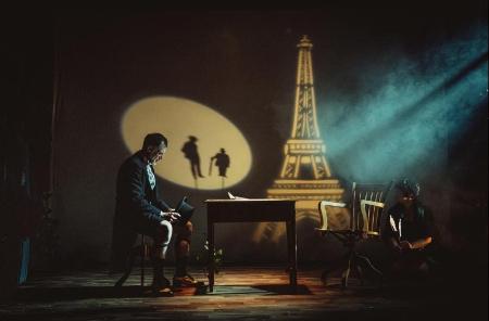 Imagen La compañía Los Absurdos pone en escena sobre las tablas del Teatro Juan Bravo la historia de ‘Von Lustig, el hombre que vendió la...